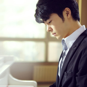 小舞❌爆乳❌无遮挡游戏
